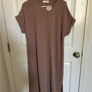 Ribbed Midi Dress - M